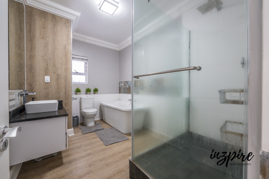 3 Bedroom Property for Sale in Diaz Beach Western Cape